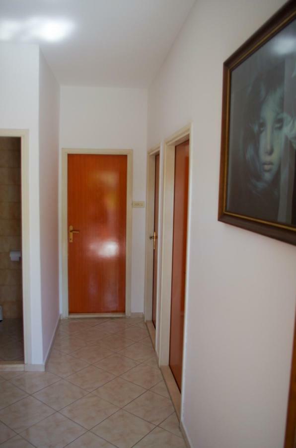 Apartman Sofia ซาดาร์ ภายนอก รูปภาพ