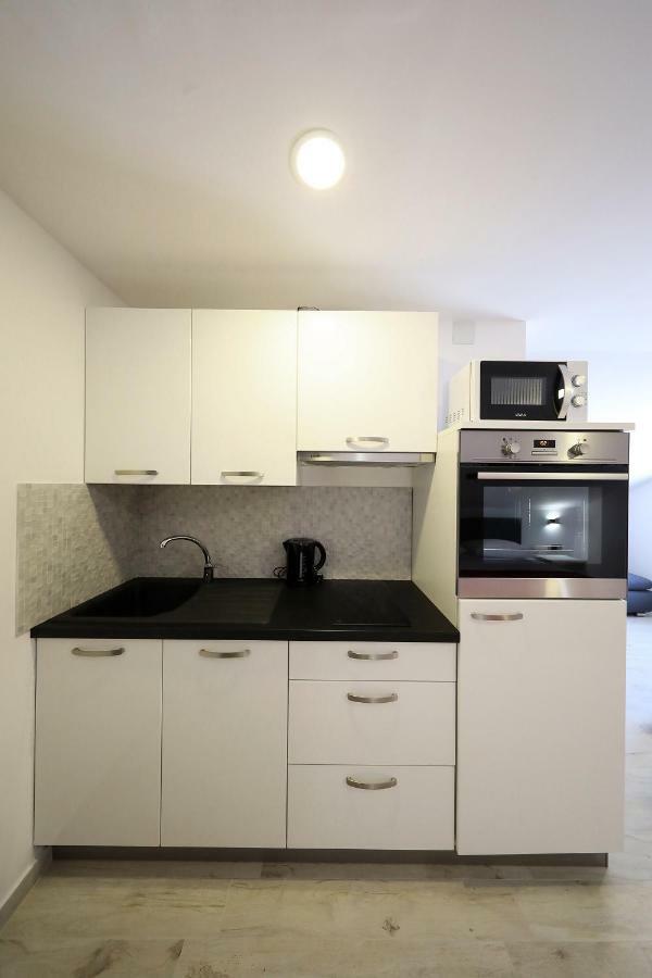 Apartman Sofia ซาดาร์ ภายนอก รูปภาพ